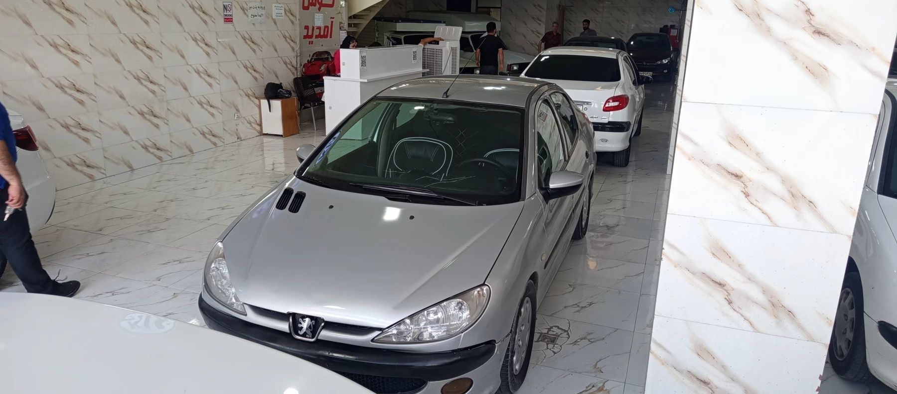 پژوsd v8 - جلو